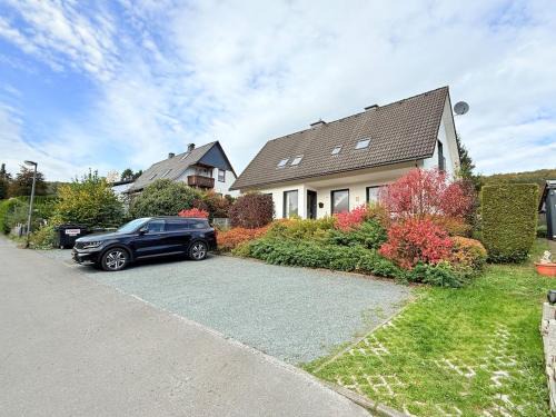 Elkeringhausen Villa | Family home with sauna, 12p