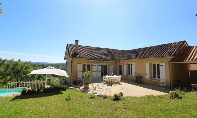 La Fagette Casa | FAMILY HOME WITH VIEW*** OVER THE RIVER & CITY CENTER AT SHORT WALKING DISTANCE