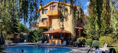 Velingrad Hotel | Family Hotel Iv