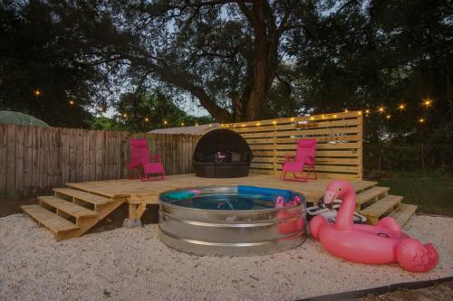 Bellview Casa | family house cowboy pool HOT TUB Yard Games