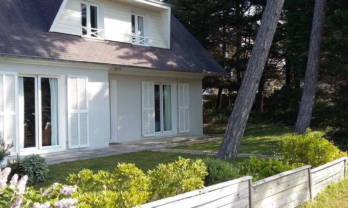 Agon-Coutainville Casa | Casa familiar a 100 m del mar