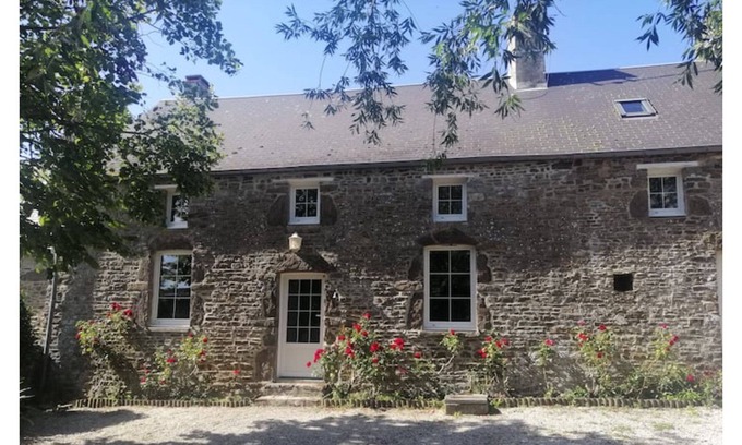 Bretteville-sur-Ay Casa | Family house and character 10 minutes from the beaches