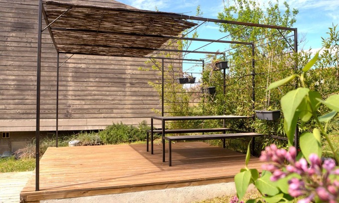Reillanne Casa | Family house in Luberon, sleeps 8, private pool, landscaped garden