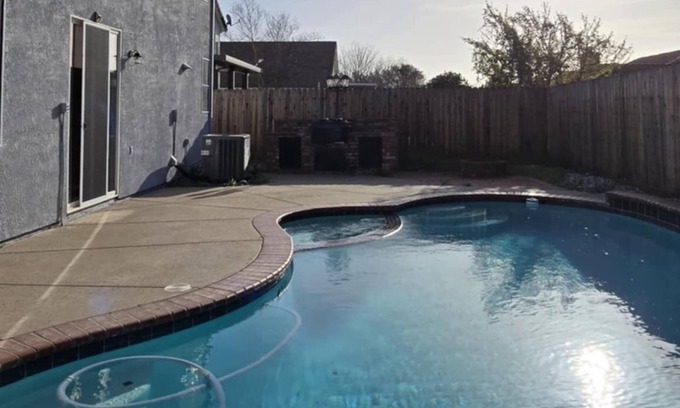 Elk Grove Casa | Family & kids Home for Non-Smoking guests