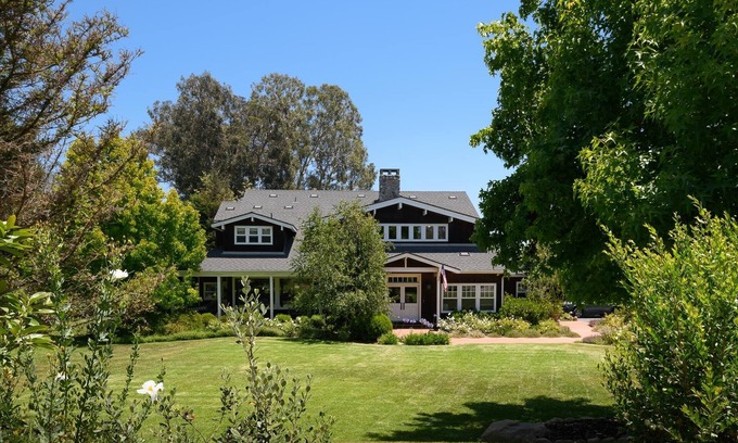 Toro Canyon Casa | Family life at its best! Indoor/Outdoor house near trails, polo and the beaches.