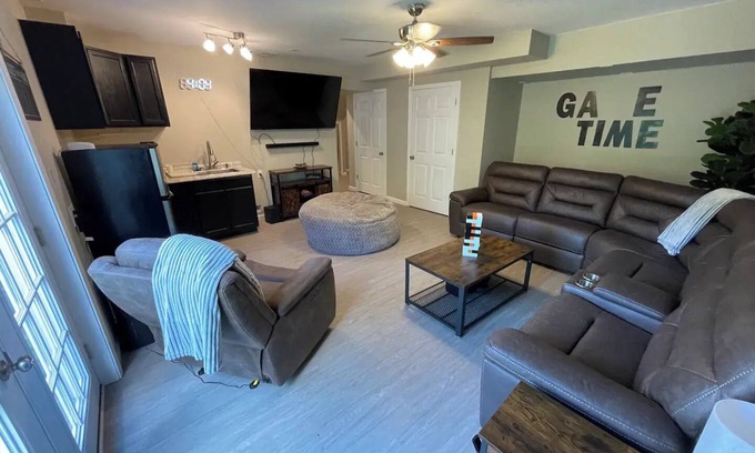 Lexington Casa | Family Lodgings near Hamburg Shopping and Dining