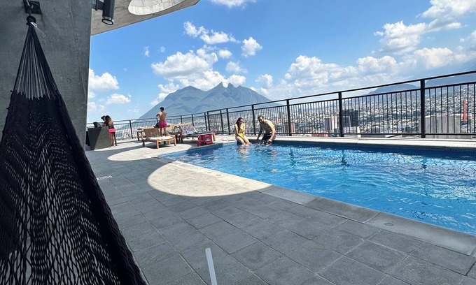 Centro de Monterrey Apartamento | Departamento tipo Loft familiar con alberca, gym y más, En el Centro de Mty.