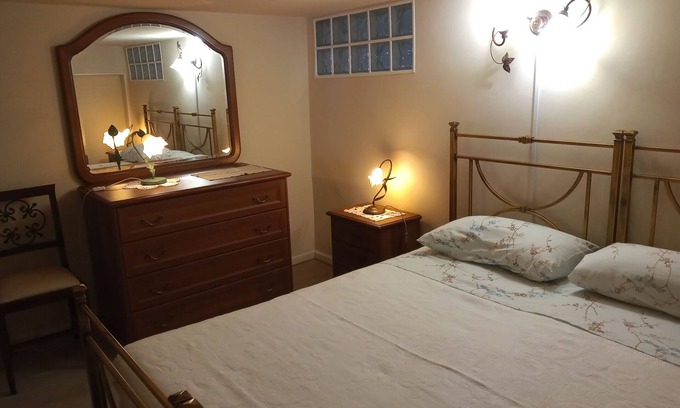 Zafferana Etnea Apartamento | Family lofts at the foot of Mount Etna. Private parking space and scenic garden.