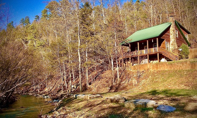 Jasper Cabina | Family memories @ Creekside cabin ON the creek! 2 mi to Jasper, Buffalo River