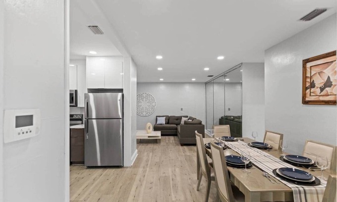 Miami Gardens Casa | Family Oasis Near Hard Rock Stadium & Beaches