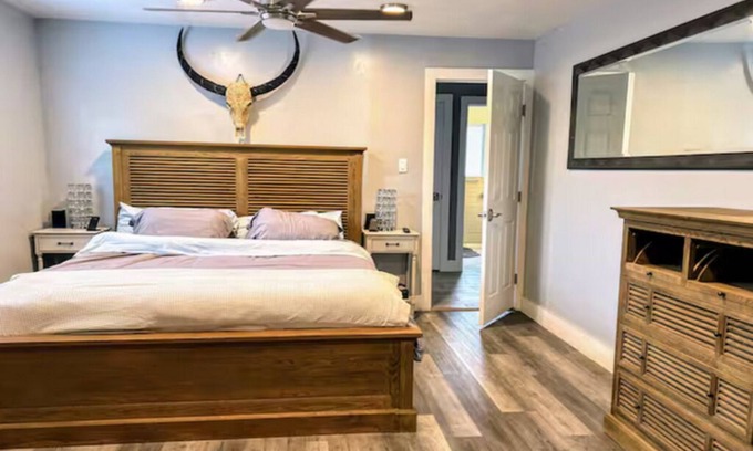 Jacoby Creek Casa | Family Oasis w/Hot Tub in Bayside