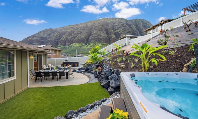 Makaha Valley Casa | Family Oceanview Oasis, Hot Tub, 5min to beach