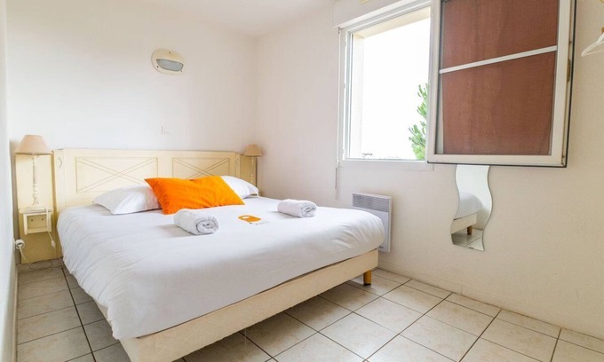 Les Epesses Apartamento | Family & Pet-Friendly Haven with Private Terraces - Near Puy du Fou