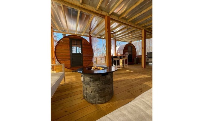 Wildwood Cabina | Family & Pet Friendly Treehouse with Amazing Views