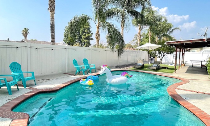 Patton Casa | FAMILY POOL HOME☀ 3-BDR/Sleeps 9/KING BED Suite/BILLIARD TABLE/PingPong Table