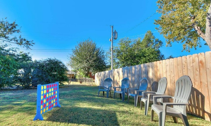 Central Oklahoma City Casa | Family-Ready Home w/Full Kitchen + Fast WiFi