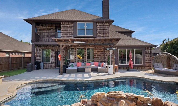 Denton County Casa | 5BR Resort-Pool & Private Playground; Great home base for 2026 FIFA World Cup