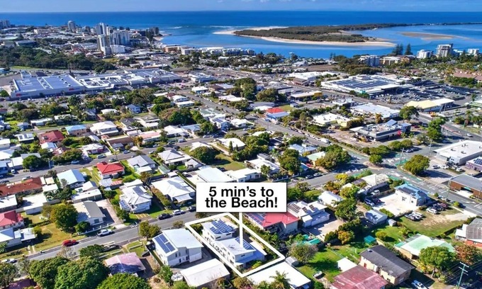 Caloundra Casa | Family Retreat, Fenced Yard, Pet-friendly