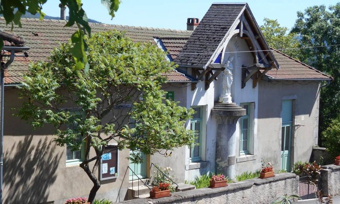 La Chabanne Cabaña | Casa ideal para grupos, en plena Montaña Bourbonnaise con actividades cercanas y todas las comodidades