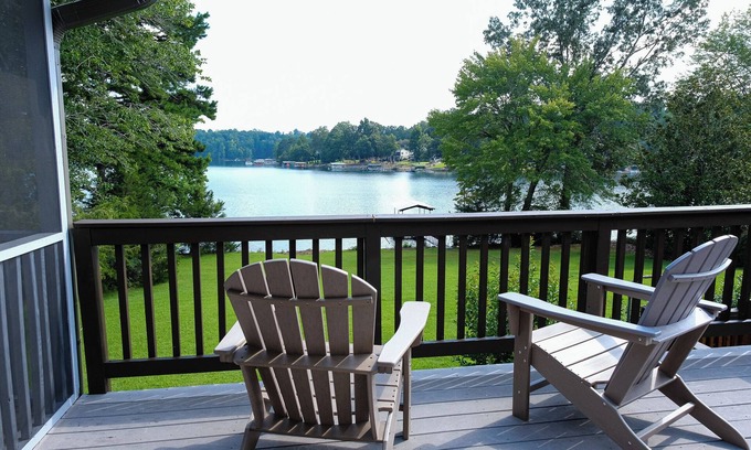 Normandy Shores Casa | Newly Updated Lake Keowee Property, just 10 miles from Clemson University