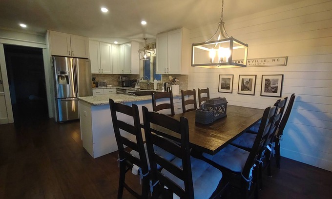 Hendersonville Casa | Family Retreat to the Mountains!