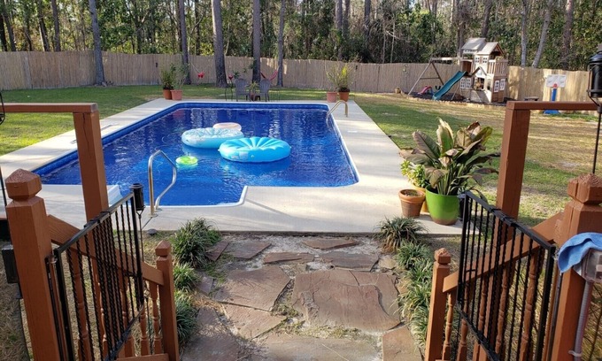 Bayshore Casa | ¡Un retiro familiar con una piscina privada a solo minutos de Wrightsville Beach!