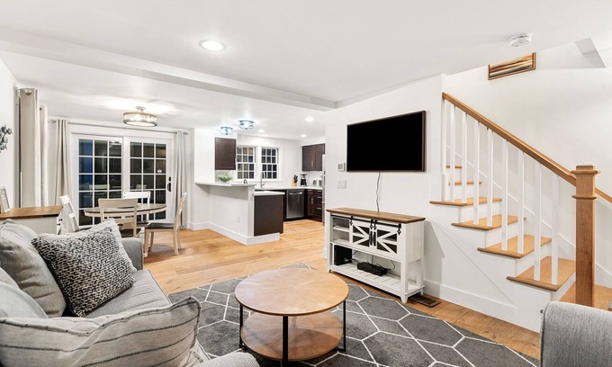 Nantucket Casa | Family retreat w/ outdoor shower, fire pit, plenty of indoor & outdoor space