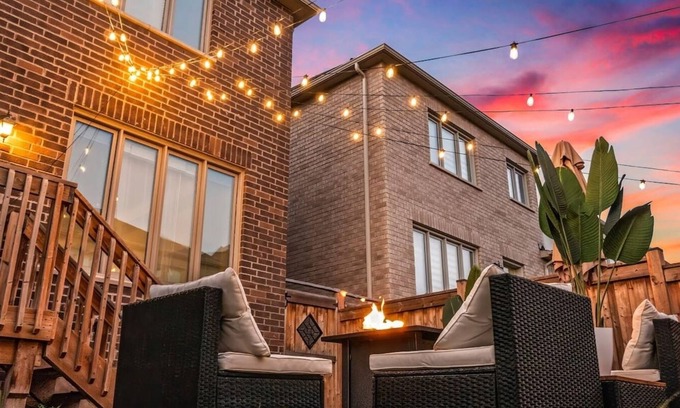 Halton Regional Municipality Casa | Family Retreat w/ Pool Table, Fire Table & BBQ