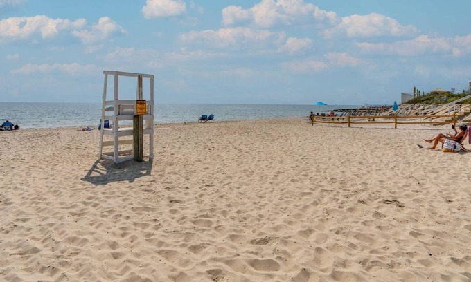 West Harwich Casa | Family Retreat West Harwich with deck and large backyard