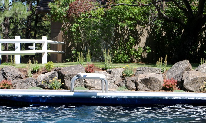 Bend Casa | * ¡DIA ESPECIAL DE MEMORIAL!* Área de juegos LARGE Bend - 6/4, piscina, jacuzzi, cama elástica ...