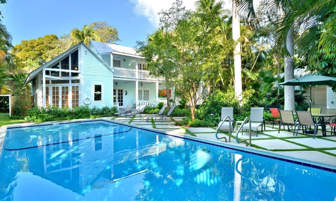 White Street Gallery District Casa | Family Reunion - Pool Garden Compound