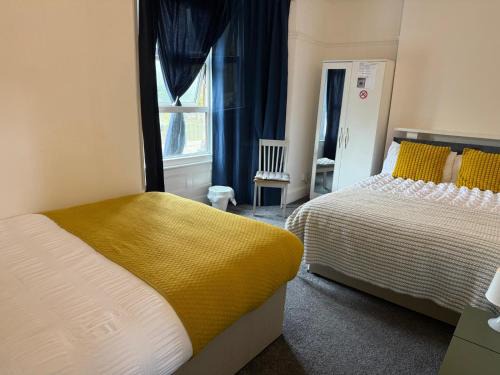 Avonmouth Casa | Family Room 5