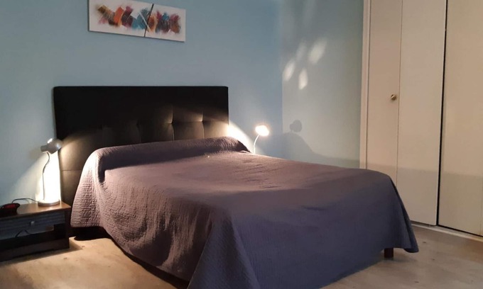 Thiers Casa | Family room comforts up to 5 people