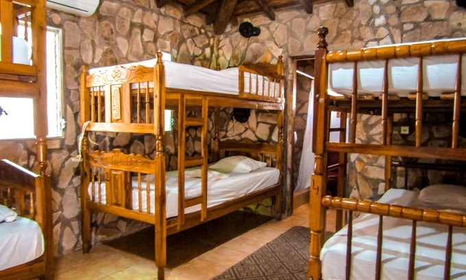Las Penitas Cama Y Desayuno | Habitacion Familiar Con Ac 5