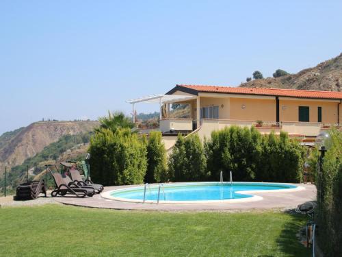 Parghelia Apartamento | Family Sea-View Retreat in Parghelia