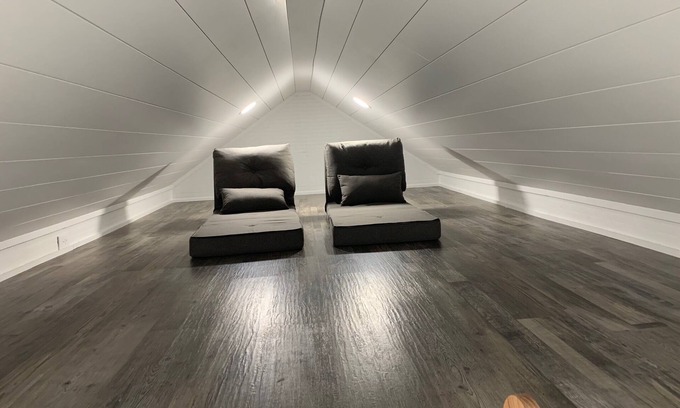 Honey Grove Cabina | Family Size Cabin 604