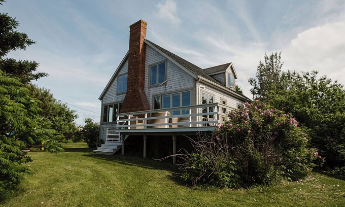 Cavendish Cabaña | Family sized cottage, great for hosting the entire family!