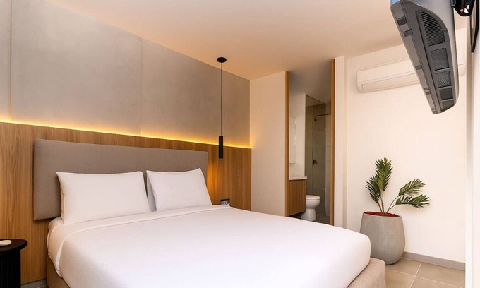 San Diego Apartamento | Family Stay in Poblado - Jacuzzi & 1BR + Workspace
