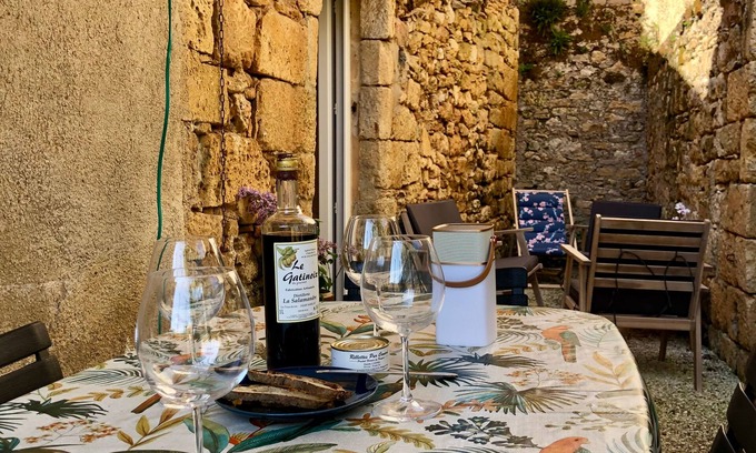 Aubas Casa | Family stone house, charm & comfort, 5 min from Lascaux