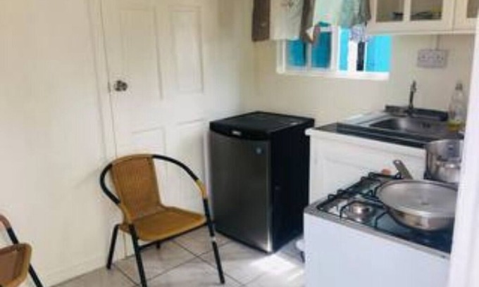 Clifton Apartamento | Family styled Apartments/Guest House - 5 minutes walk from the beach.
