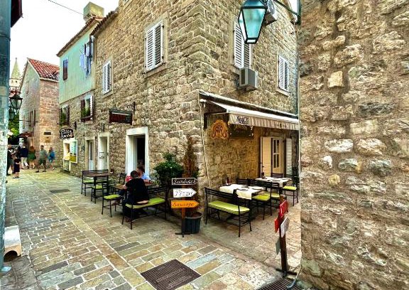 Old Town Apartamento | Family Two bedroom House Old Town Budva