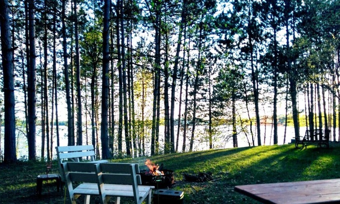 Jim Falls Casa | Ideal para familias o para parejas. 260 'de gran acceso al lago, con muelles.