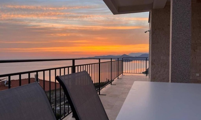 Krstac Apartamento | Family Vacation Villa Rezevici