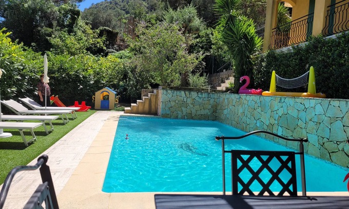 La Turbie Apartamento | Family Villa Apt with Pool & Kids’ Garden