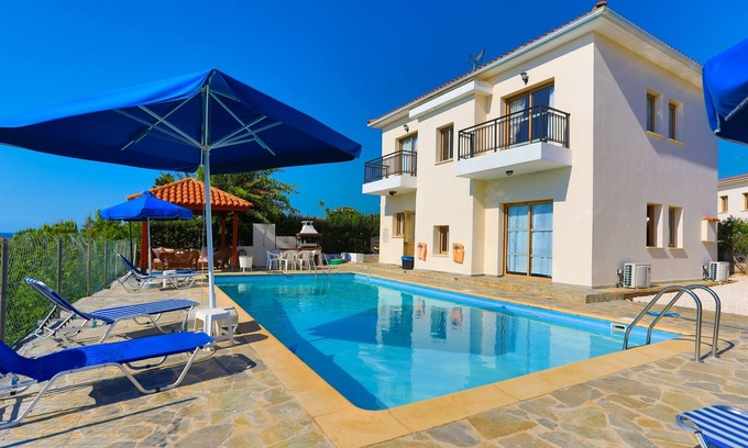 Argaka Villa | Villa Hera: Vistas al mar, A / C, WiFi, Villa familiar