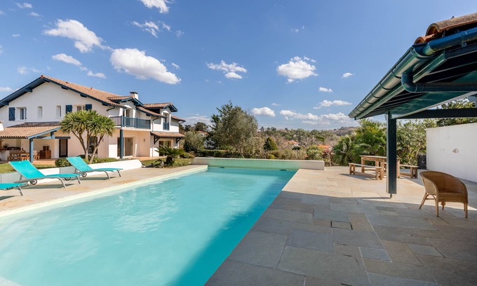 Guethary Casa | Family villa with pool, walking distance to the beach