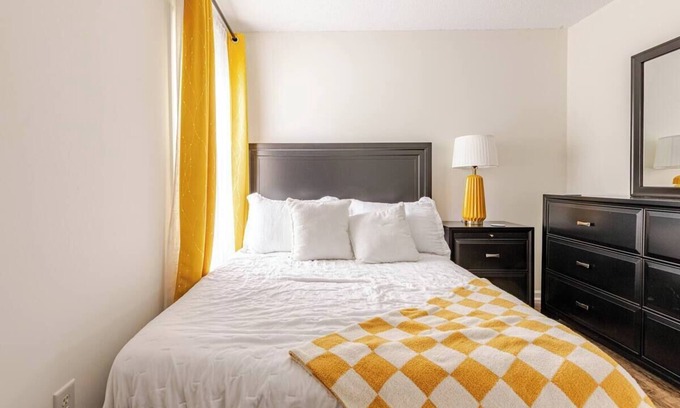 Durham Casa | Family & Work Home Near Duke University & Hospitals