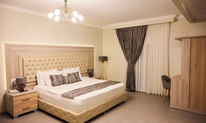 Kalambaka Apartamento | Famissi Suites 6