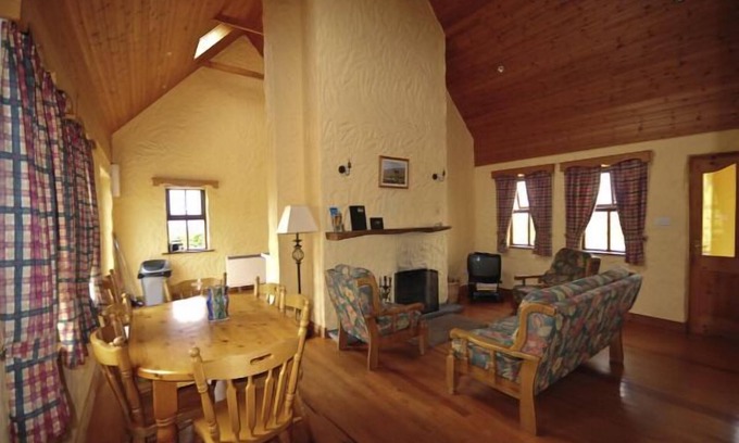 Fanore Cabaña | Fanore Holiday Cottage en el camino salvaje del Atlántico