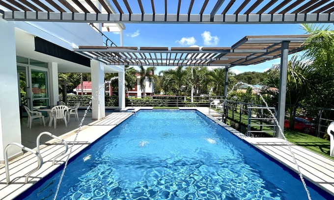 Ricaurte Casa | Fantástica Casa Finca piscina privada